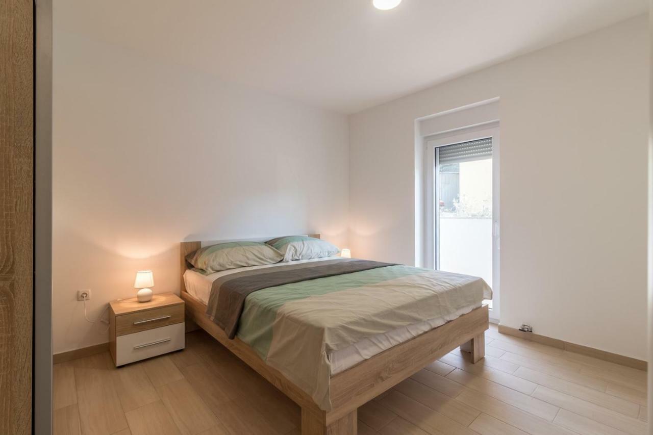 Apartments Mira Πούλα Εξωτερικό φωτογραφία