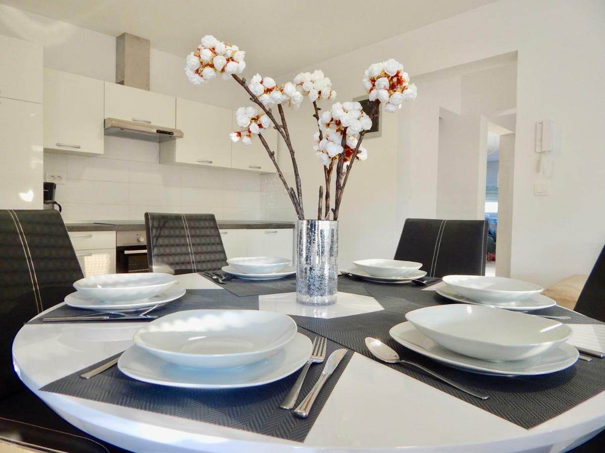 Apartments Mira Πούλα Εξωτερικό φωτογραφία