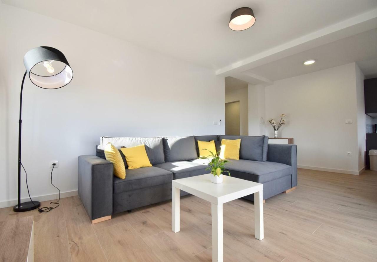 Apartments Mira Πούλα Εξωτερικό φωτογραφία